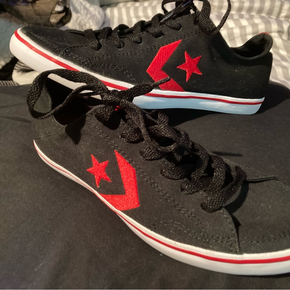 Men’s converse size 7